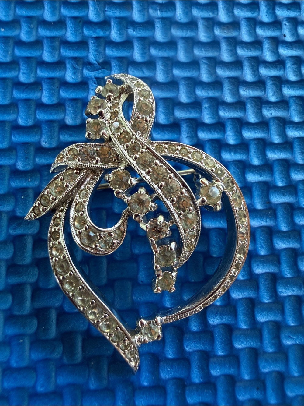 Polcini vintage Silver-Tone Heart Crystal Brooch - Clear Rhinestones